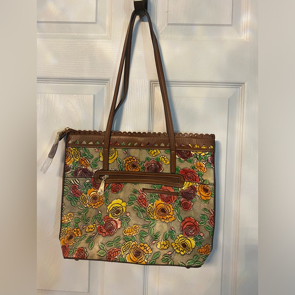 Rose Floral Embossed Leather Tote/Purse with Brown Leather Trim - Picture 5 of 16